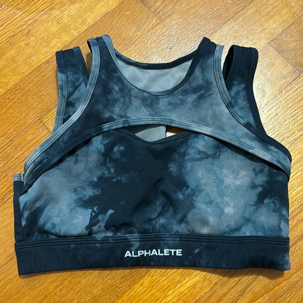 Alphalete Sports Bra